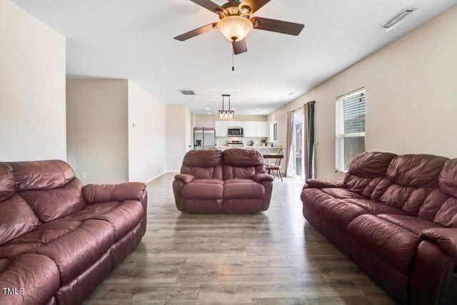 511 Kerriann Ln Lane, Clayton, NC 27520