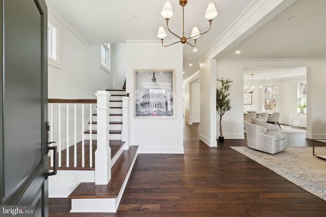 5115 42ND ST NW, Washington, DC 20016