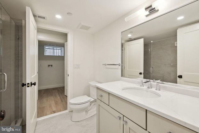 5115 42ND ST NW, Washington, DC 20016