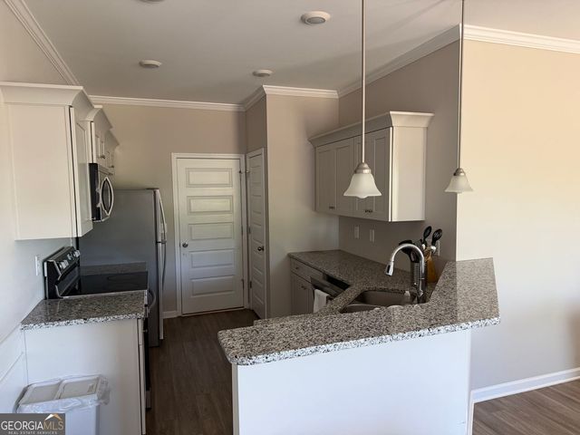 325 Melody Lane, Cartersville, GA 30121