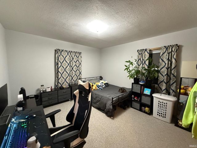 121 N Market Street, Francesville, IN 47946