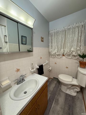 121 N Market Street, Francesville, IN 47946