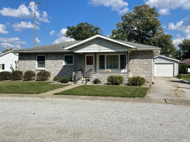 121 N Market Street, Francesville, IN 47946