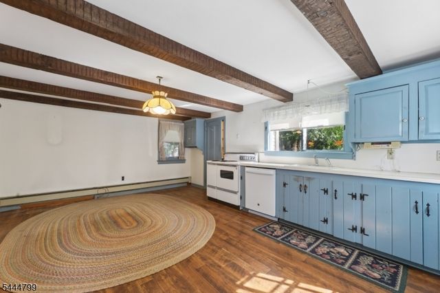 105 Harrison Ave, Roseland Boro, NJ 07068