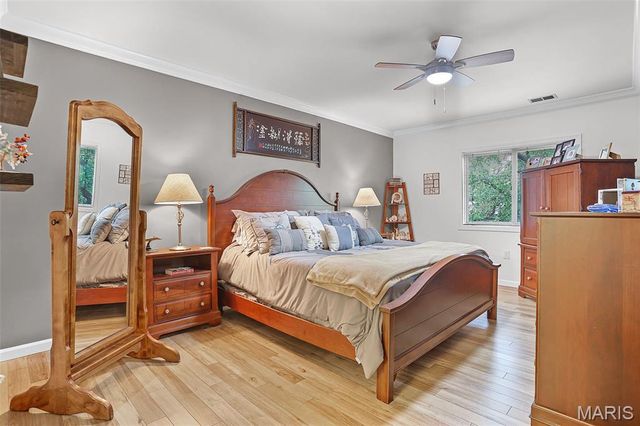 11920 Old Ballas Road 205, Creve Coeur, MO 63141