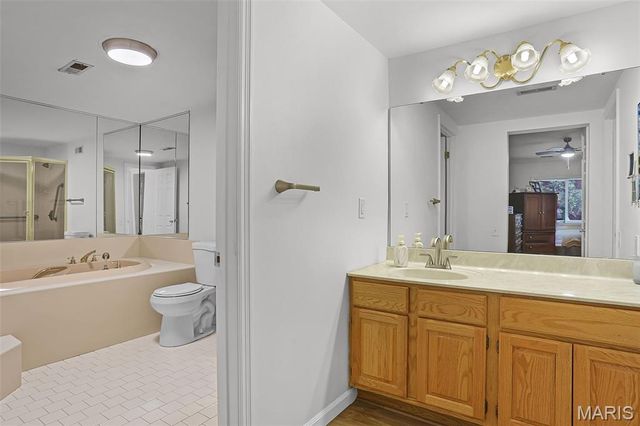 11920 Old Ballas Road 205, Creve Coeur, MO 63141
