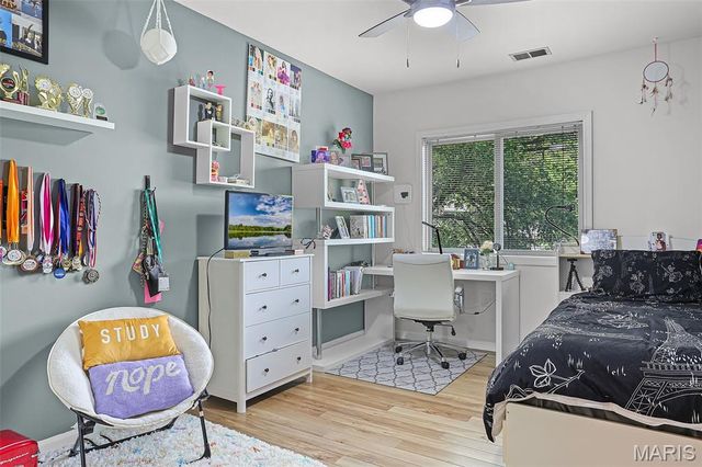 11920 Old Ballas Road 205, Creve Coeur, MO 63141