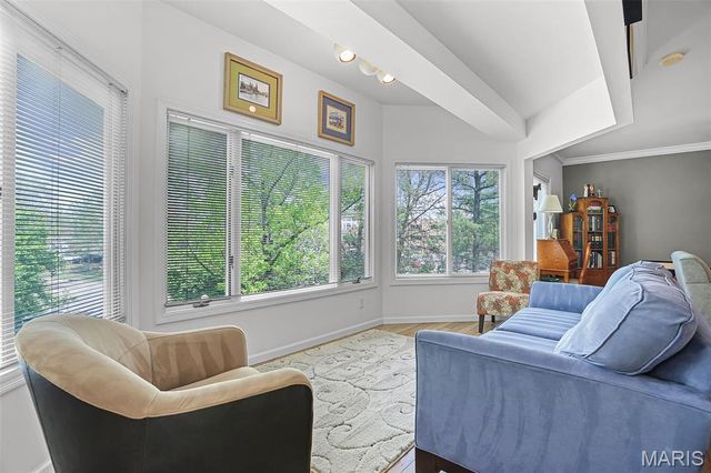 11920 Old Ballas Road 205, Creve Coeur, MO 63141
