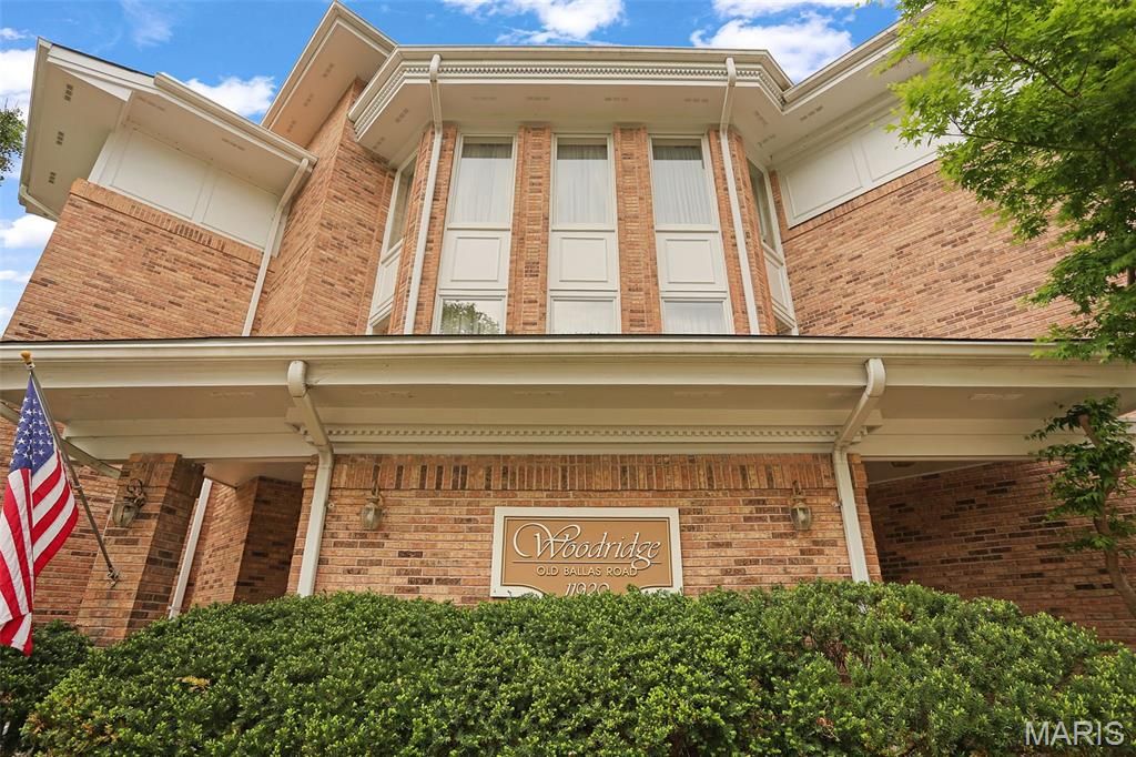 11920 Old Ballas Road 205, Creve Coeur, MO 63141