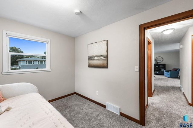 217 N Needles Dr Drive, Brandon, SD 57005