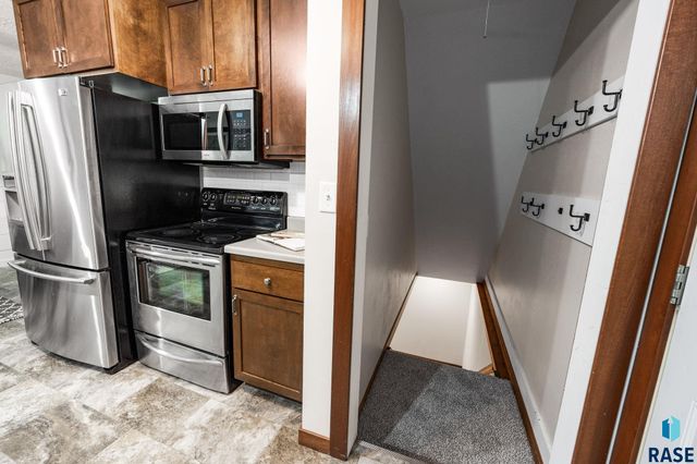 217 N Needles Dr Drive, Brandon, SD 57005