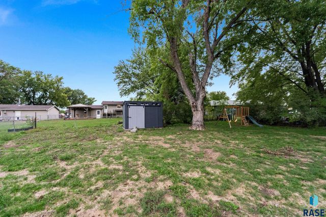 217 N Needles Dr Drive, Brandon, SD 57005