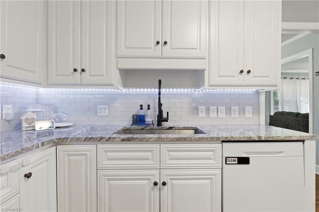 504 N Greenbriar Street, Liberty, NC 27298