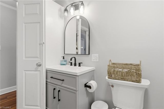 504 N Greenbriar Street, Liberty, NC 27298