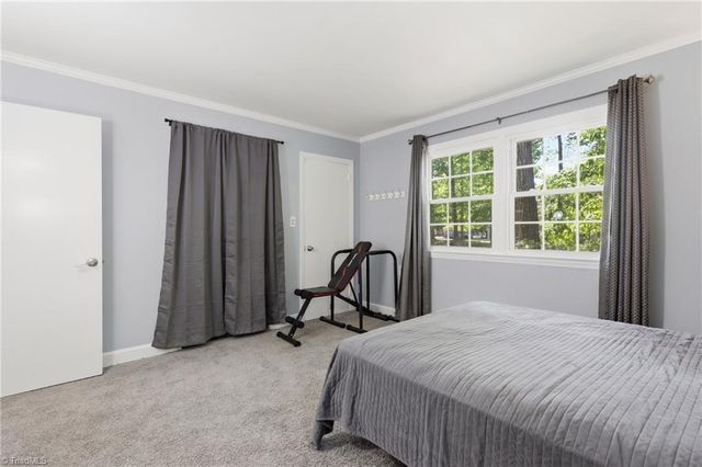 504 N Greenbriar Street, Liberty, NC 27298