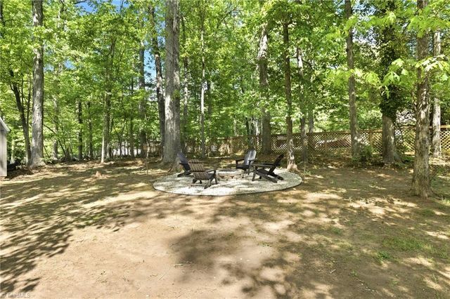 504 N Greenbriar Street, Liberty, NC 27298
