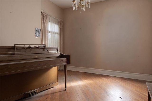 506 S Ash Street, Nevada, MO 64772