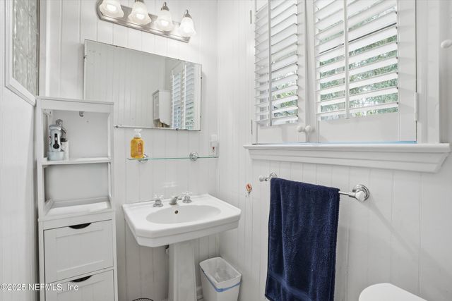 1602 FELCH Avenue W, Jacksonville, FL 32207