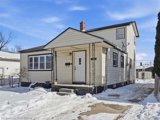 24614 Tuscany Avenue, Eastpointe, MI 48021