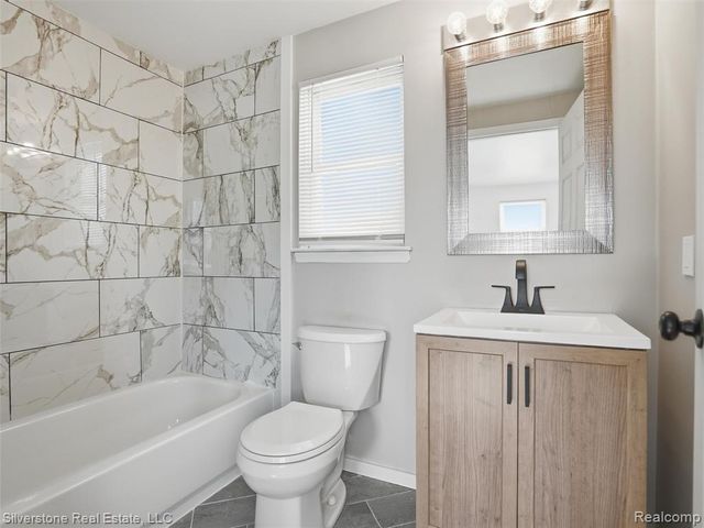 24614 Tuscany Avenue, Eastpointe, MI 48021