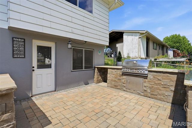 9540 Caravan Drive, Sappington, MO 63126