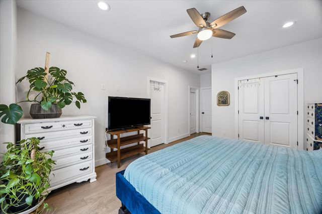 2625 Paul Quinn Street B, Houston, TX 77091