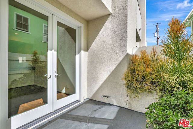 811 21st Street 3, Santa Monica, CA 90403