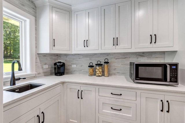 2326 PRISTINE LANE, Suamico, WI 54313