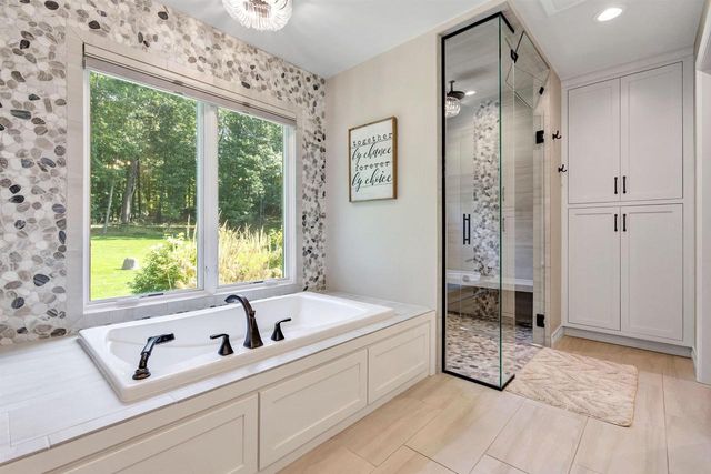 2326 PRISTINE LANE, Suamico, WI 54313