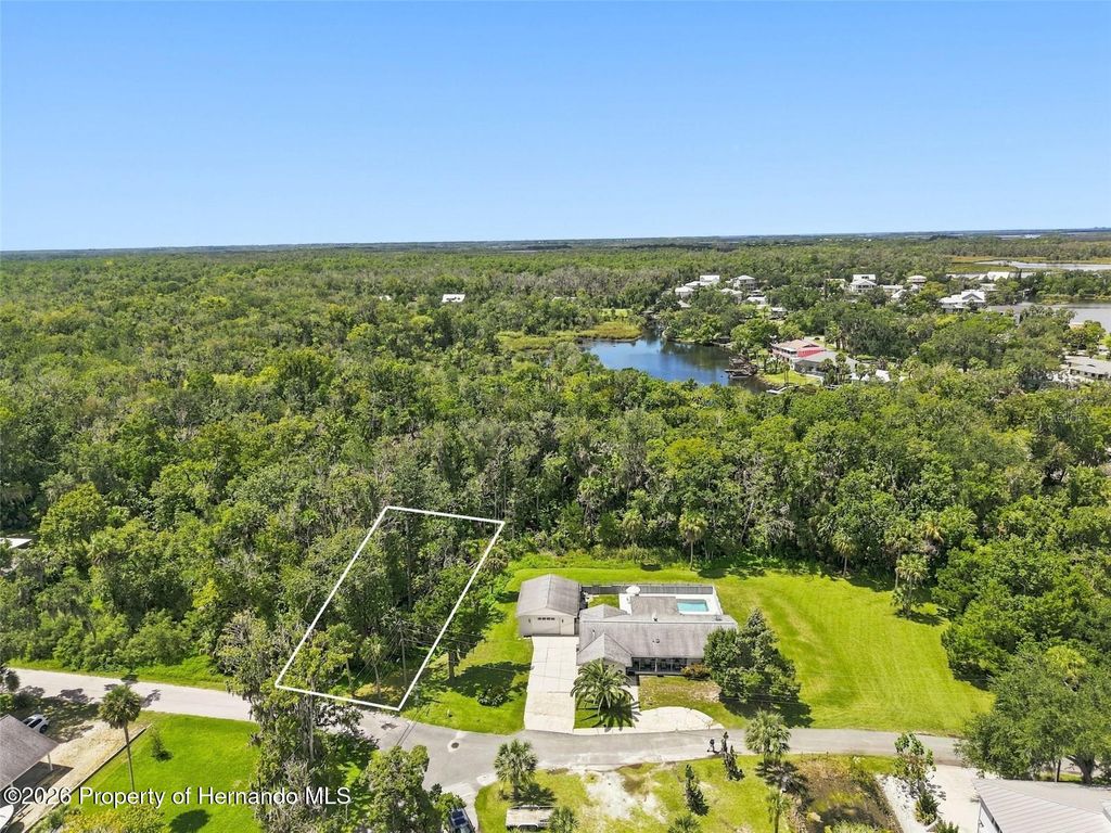 990 N Appalachian Terrace, Crystal River, FL 34429