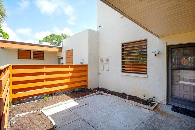 123 WILD PALM DRIVE 123, Bradenton, FL 34210