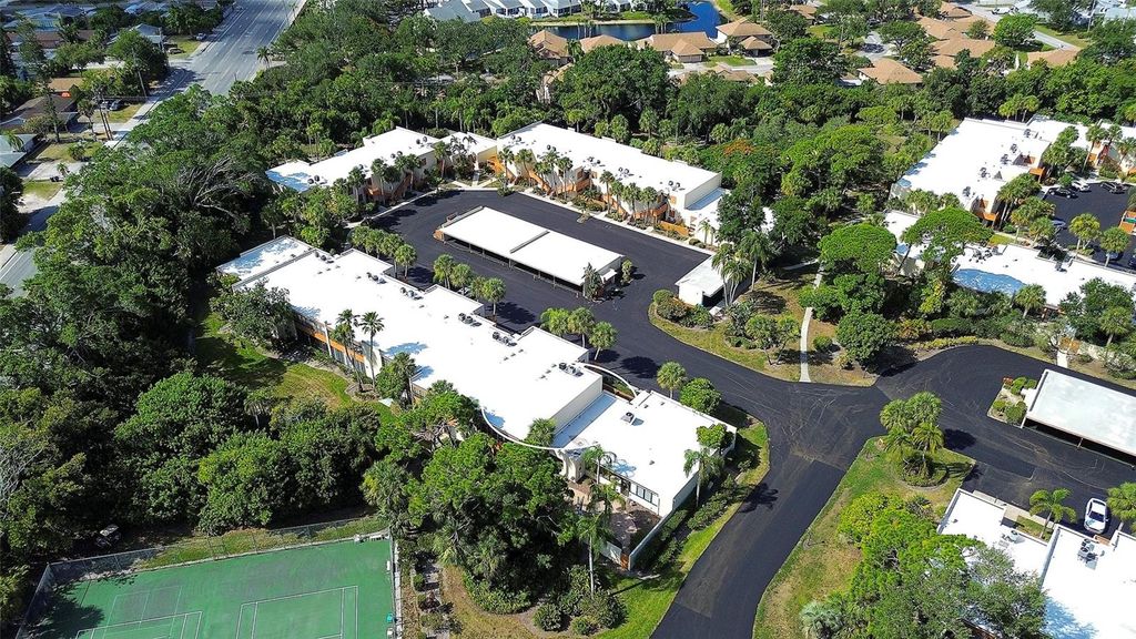 Image 32 of property listing at 123 WILD PALM DRIVE 123, Bradenton, FL 34210