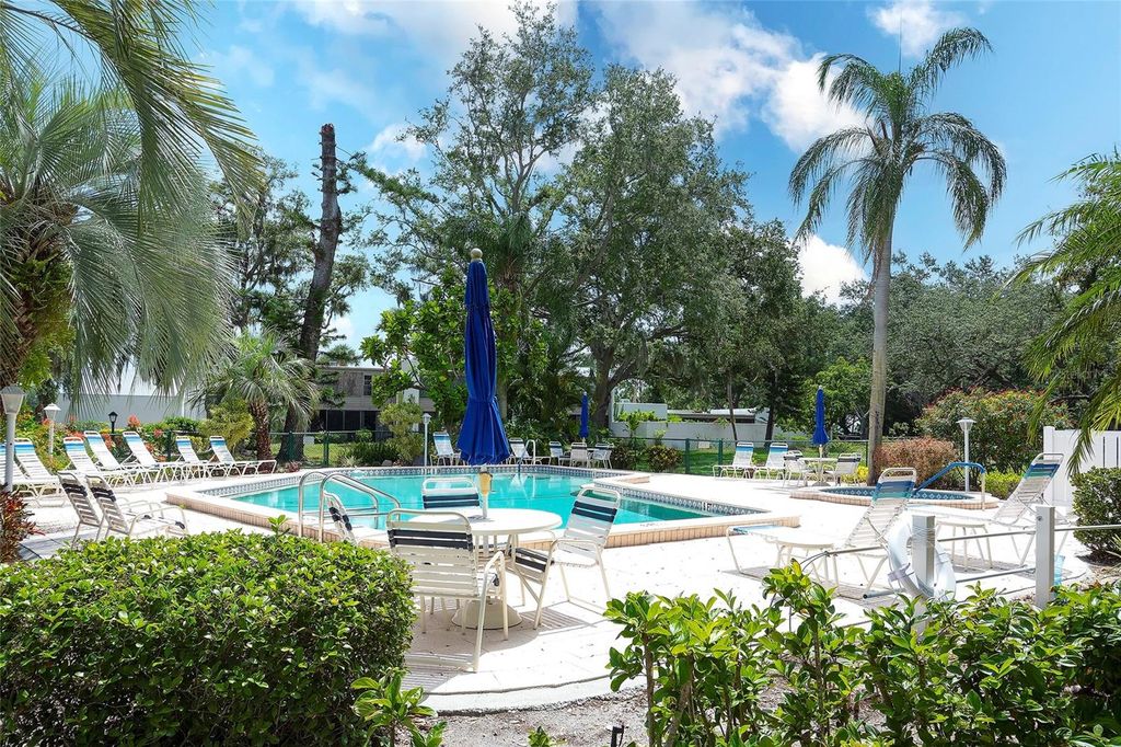 Image 40 of property listing at 123 WILD PALM DRIVE 123, Bradenton, FL 34210