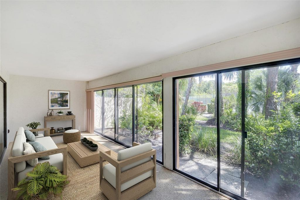 Image 5 of property listing at 123 WILD PALM DRIVE 123, Bradenton, FL 34210