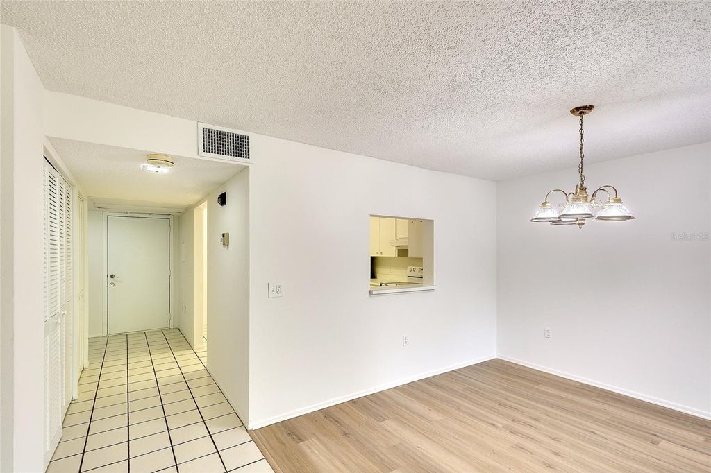Image 10 of property listing at 123 WILD PALM DRIVE 123, Bradenton, FL 34210