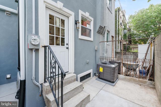 2240 S BONSALL ST, Philadelphia, PA 19145