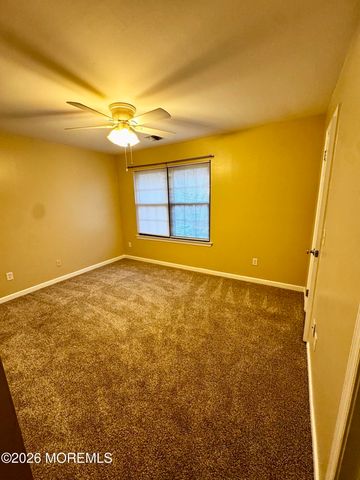 905 Arlington Drive, Toms River, NJ 08755