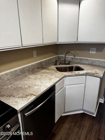 905 Arlington Drive, Toms River, NJ 08755