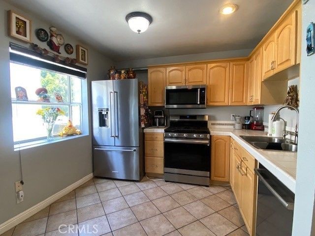 9562 Via Bernardo, Burbank, CA 91504