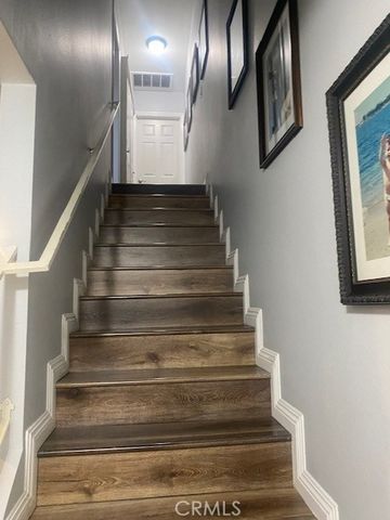 9562 Via Bernardo, Burbank, CA 91504