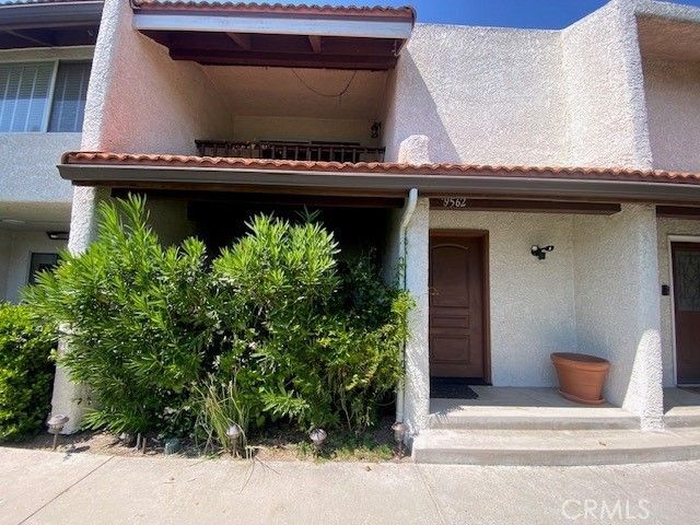 9562 Via Bernardo, Burbank, CA 91504