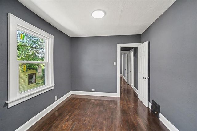 2240 Troupe Avenue, Kansas City, KS 66104