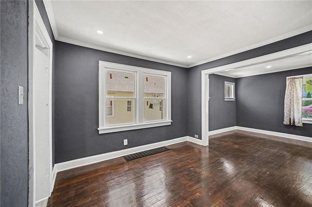 2240 Troupe Avenue, Kansas City, KS 66104