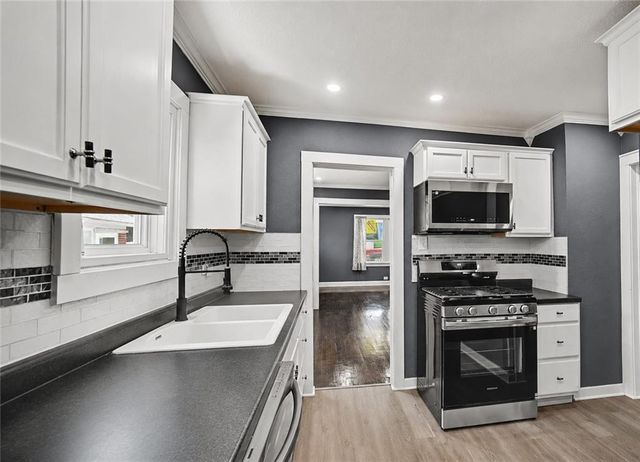 2240 Troupe Avenue, Kansas City, KS 66104