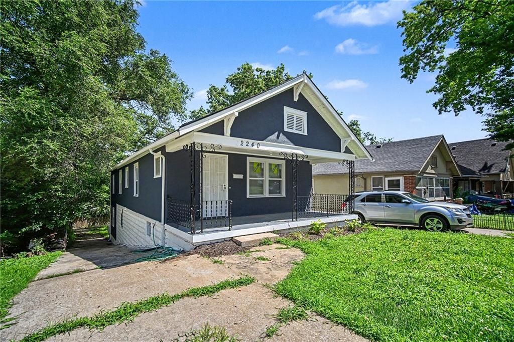 2240 Troupe Avenue, Kansas City, KS 66104