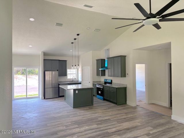 9284 SW CR 18, Hampton, FL 32044