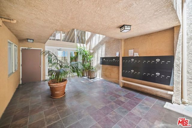 1010 Hammond Street 306, West Hollywood, CA 90069