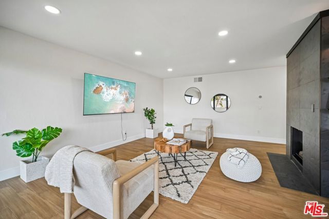 1010 Hammond Street 306, West Hollywood, CA 90069