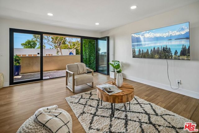 1010 Hammond Street 306, West Hollywood, CA 90069