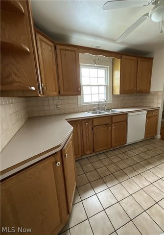 54 Melbourne Avenue, Boardman, OH 44512